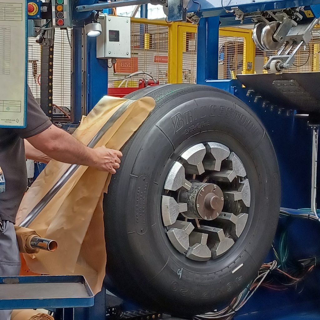 Retour de la visite de Bridgestone Aircraft Tire (Europe) du 17 juin. 